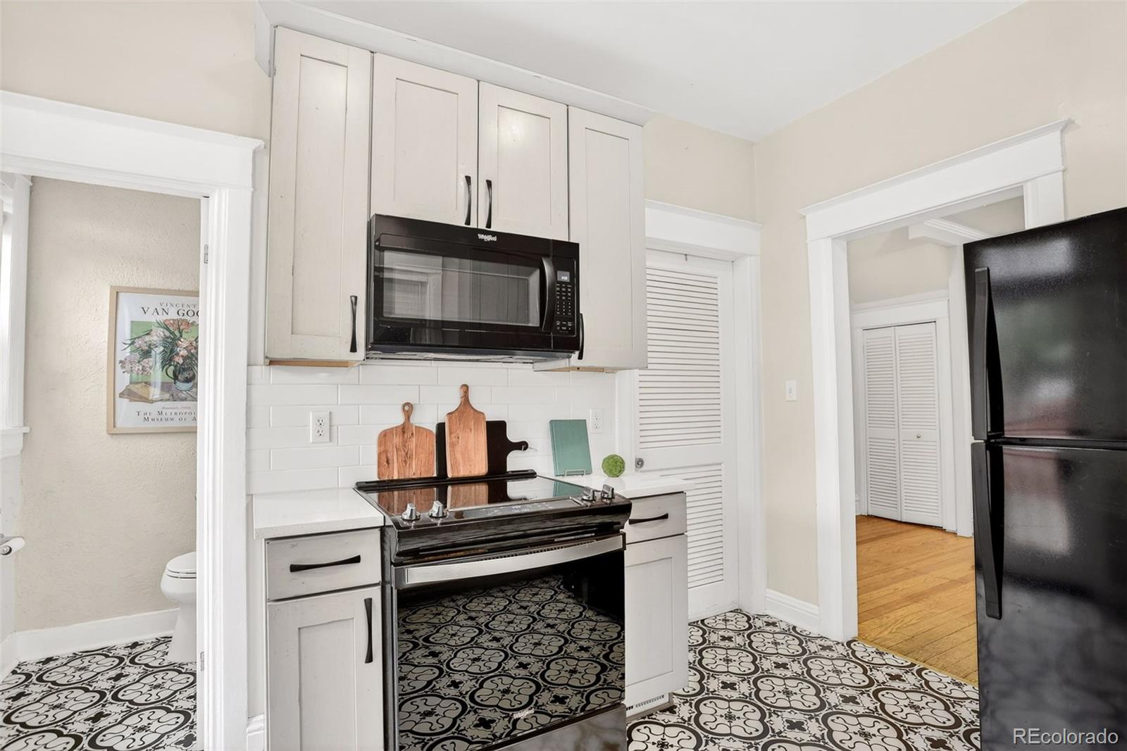 MLS Image #13 for 28 w cedar avenue,denver, Colorado