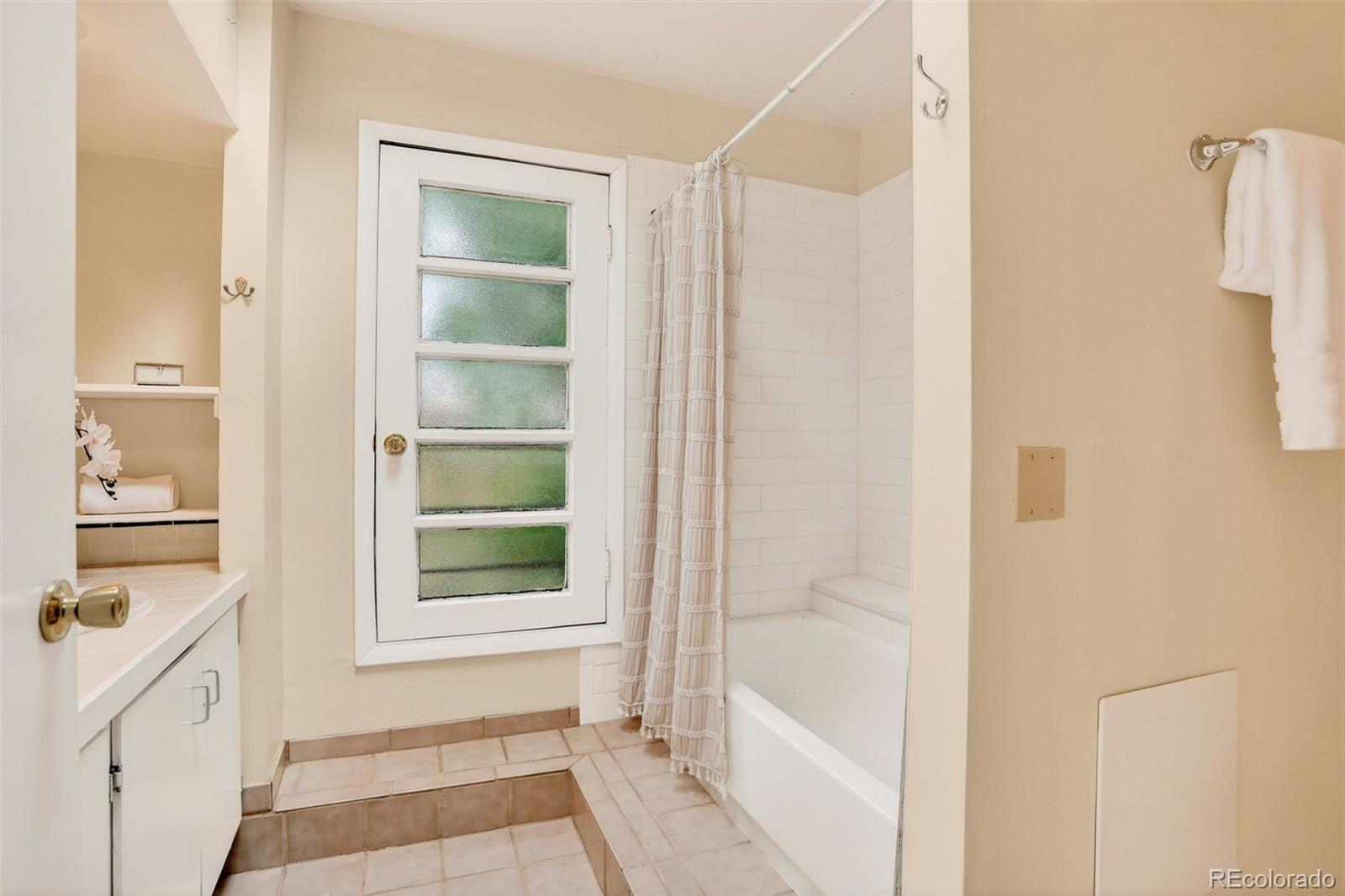 MLS Image #18 for 28 w cedar avenue,denver, Colorado