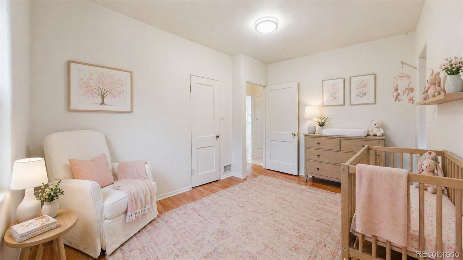 MLS Image #10 for 1631 w hoye place,denver, Colorado