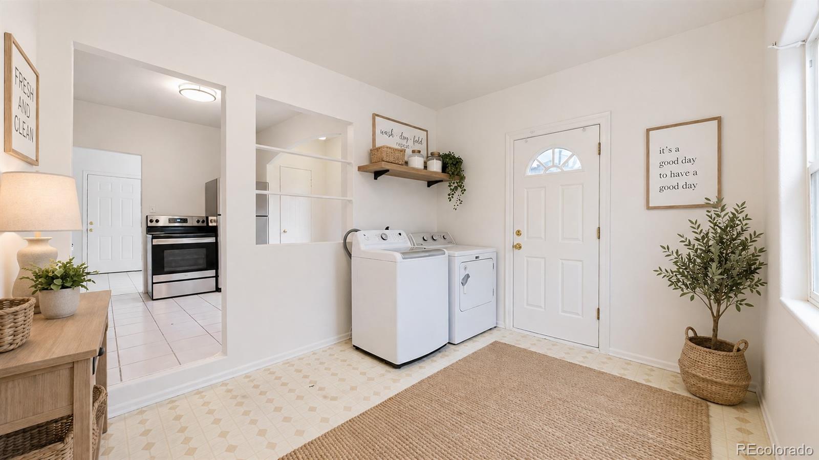 MLS Image #13 for 1631 w hoye place,denver, Colorado