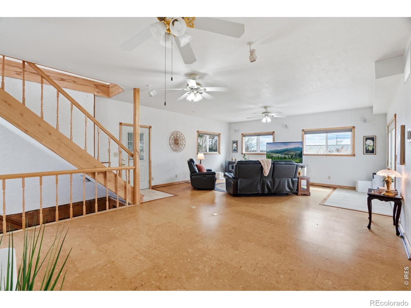 MLS Image #12 for 21167  county road 3 ,berthoud, Colorado