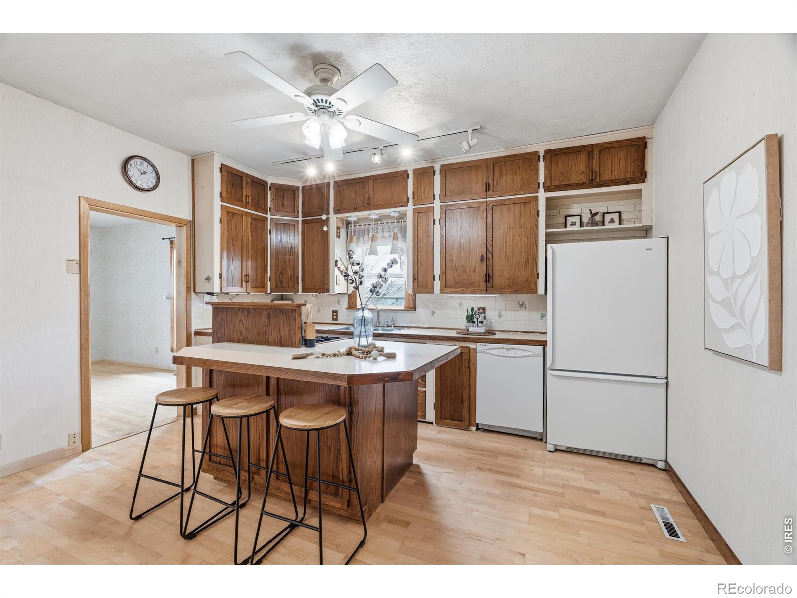 MLS Image #3 for 21167  county road 3 ,berthoud, Colorado