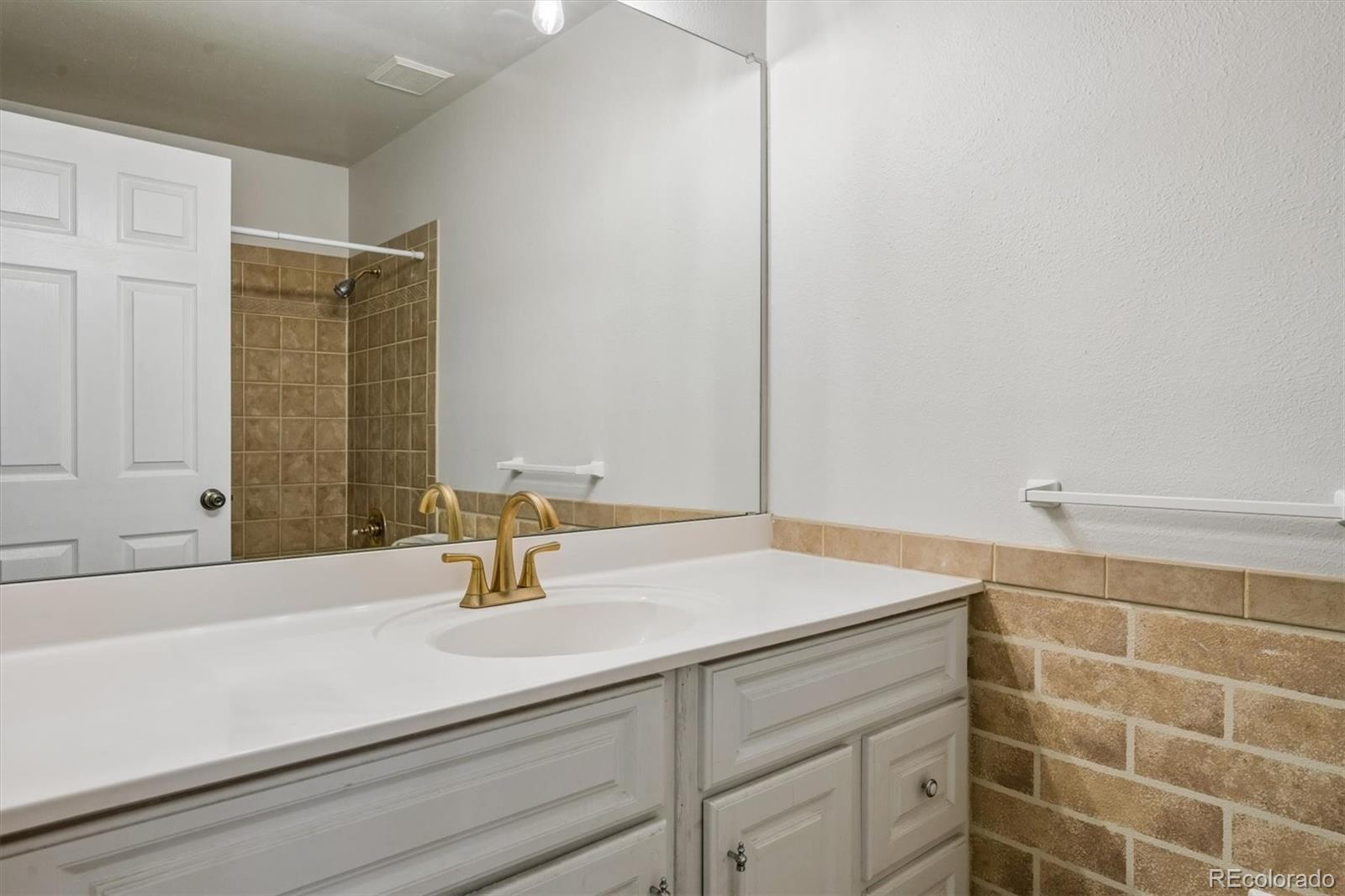 MLS Image #24 for 3160  oak circle,broomfield, Colorado