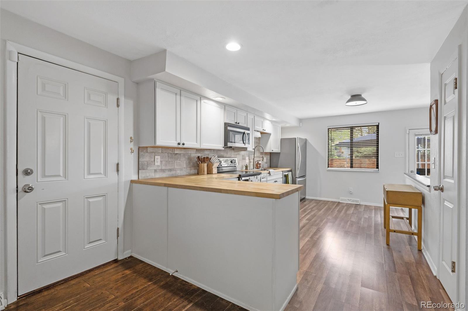 MLS Image #10 for 2962 s webster street,denver, Colorado