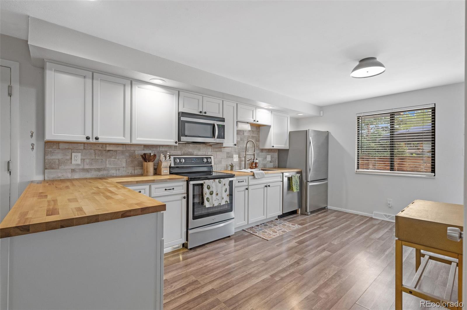 MLS Image #11 for 2962 s webster street,denver, Colorado