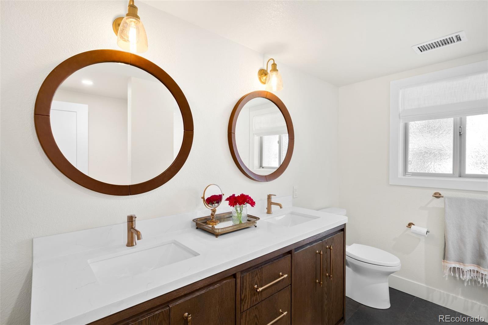 MLS Image #22 for 3231 s fillmore street,denver, Colorado