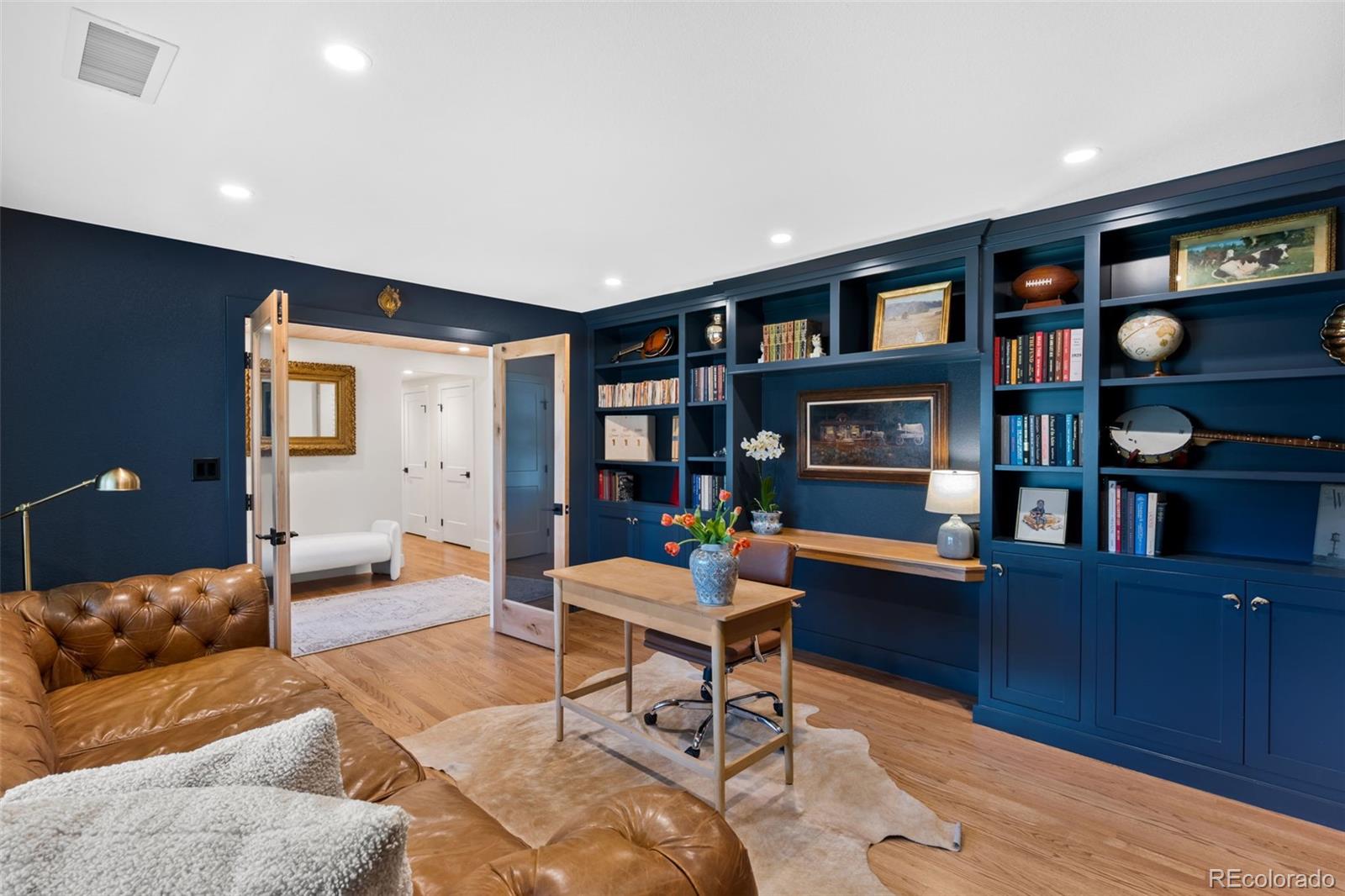 MLS Image #5 for 3231 s fillmore street,denver, Colorado