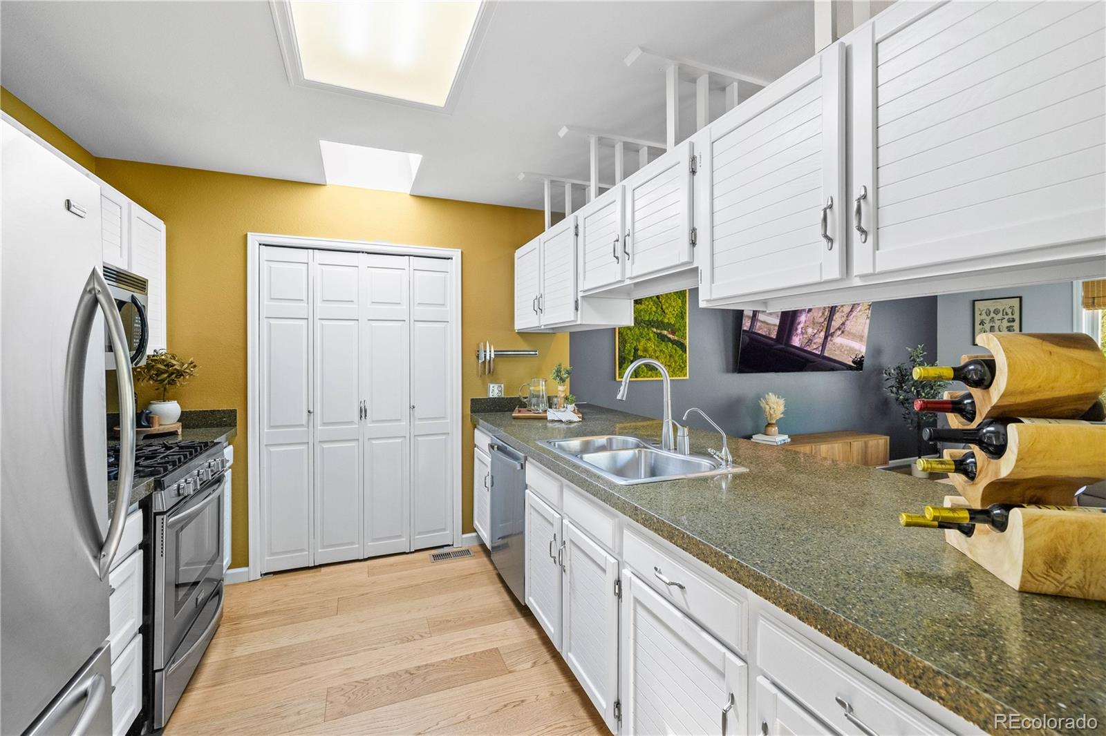 MLS Image #16 for 601  cressman court,golden, Colorado