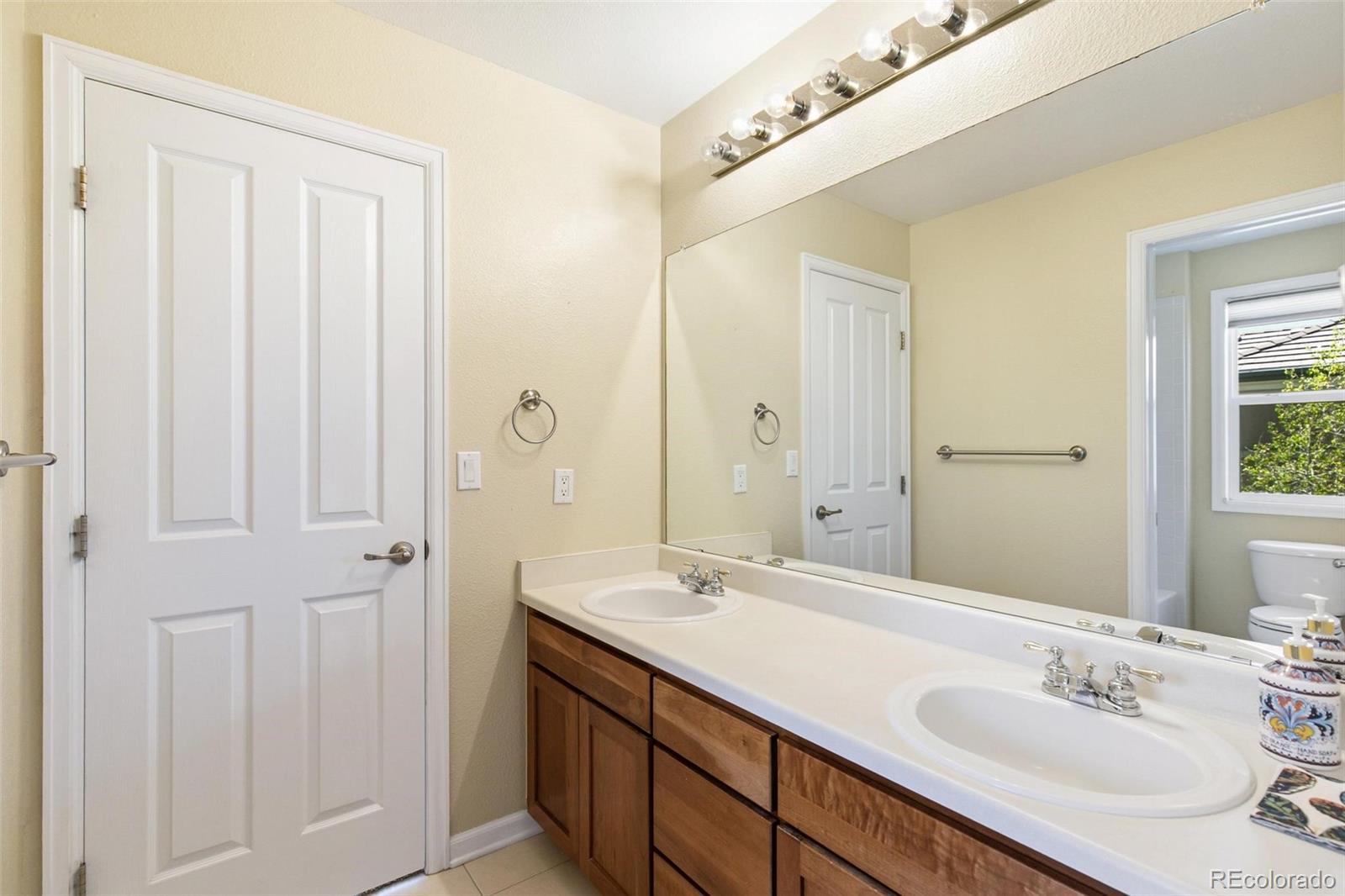 MLS Image #29 for 16357 e aberdeen avenue,centennial, Colorado