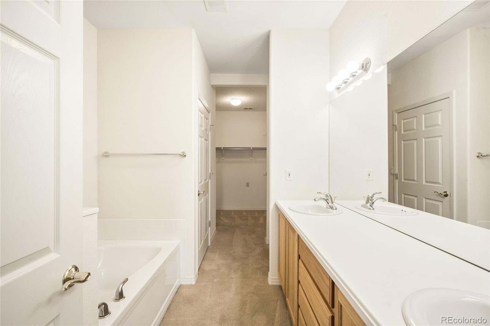MLS Image #17 for 10735  eliot circle 102,denver, Colorado