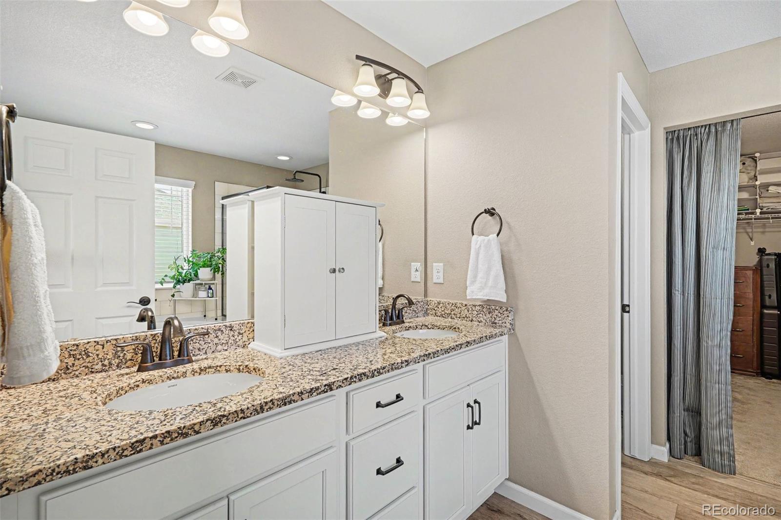 MLS Image #13 for 26712 e hinsdale place,aurora, Colorado