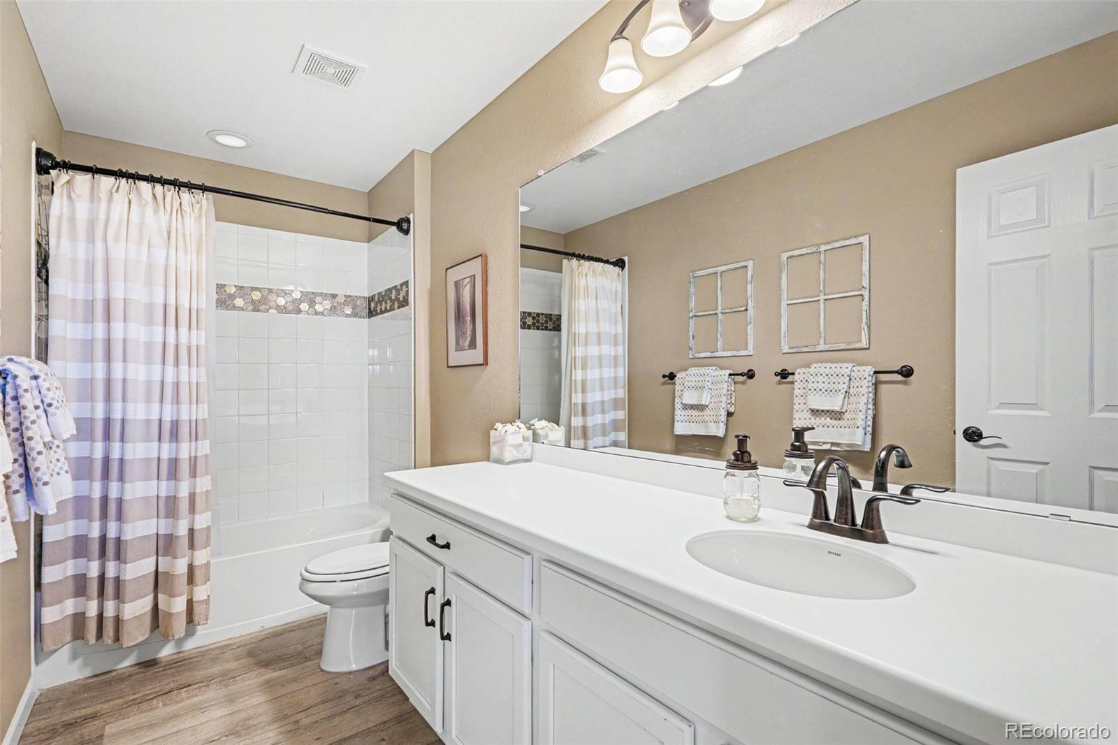 MLS Image #19 for 26712 e hinsdale place,aurora, Colorado
