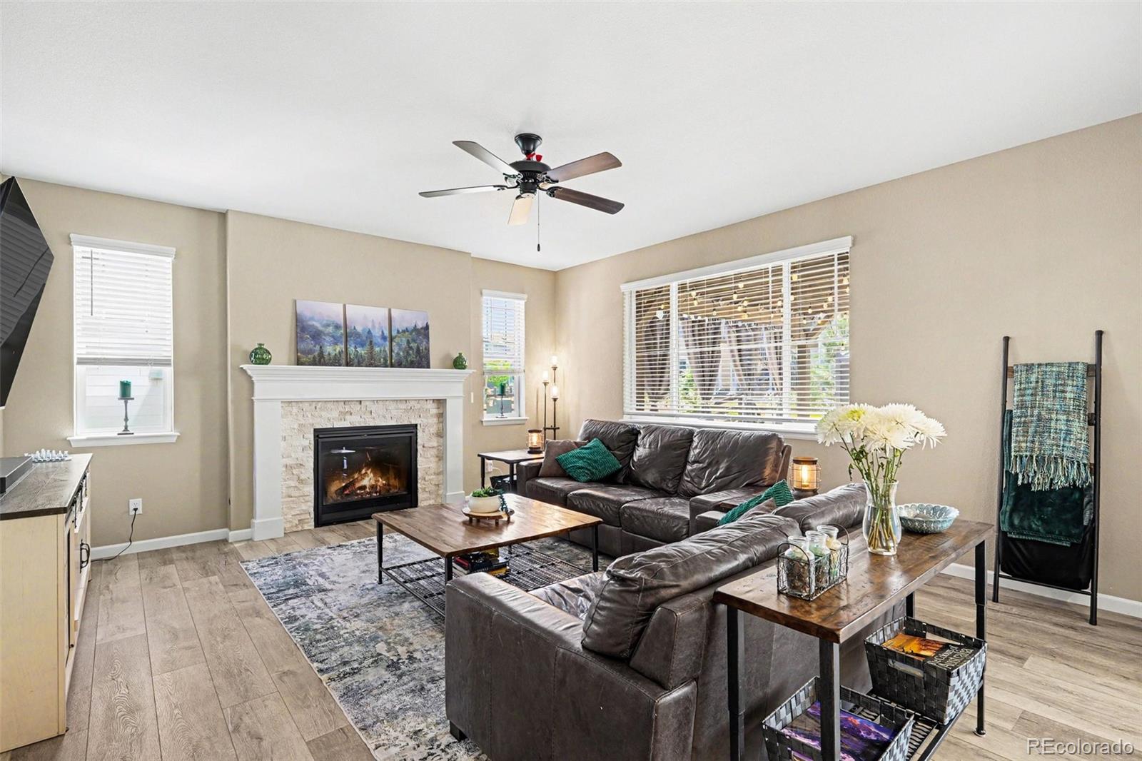 MLS Image #4 for 26712 e hinsdale place,aurora, Colorado