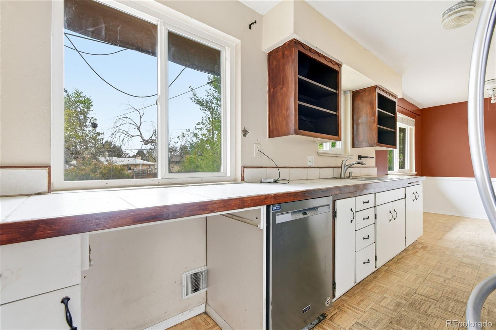 MLS Image #11 for 8711  oakwood street,westminster, Colorado