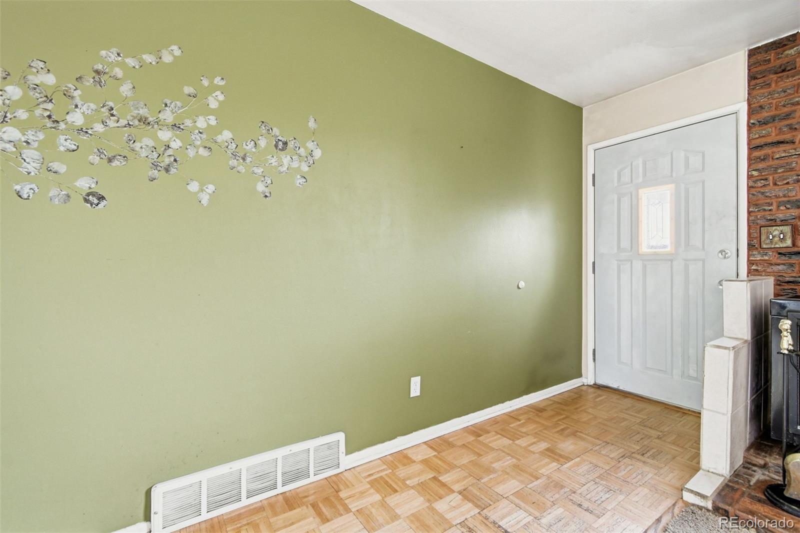 MLS Image #4 for 8711  oakwood street,westminster, Colorado