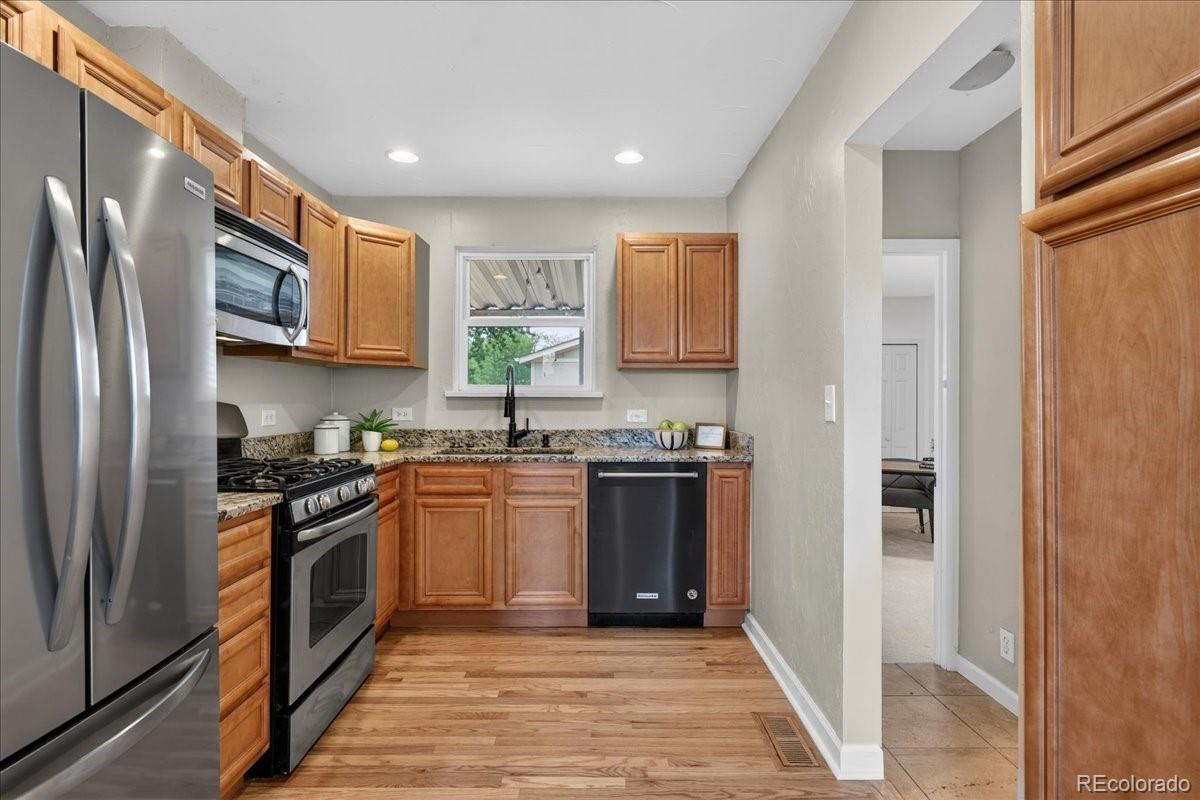 MLS Image #12 for 2817 n steele street,denver, Colorado