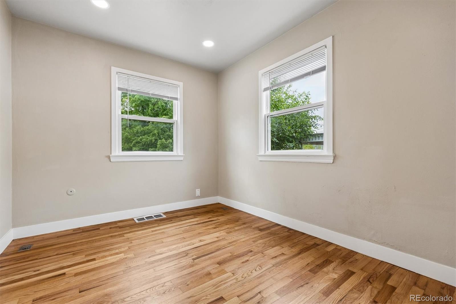 MLS Image #10 for 4597 s acoma street,englewood, Colorado
