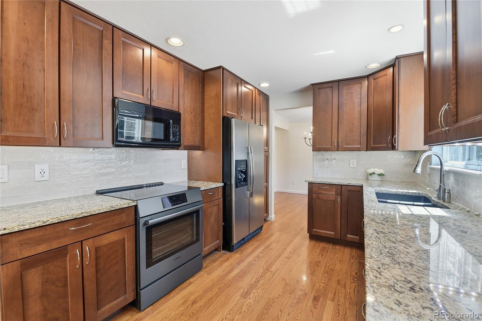 MLS Image #3 for 9776 w morraine avenue,littleton, Colorado