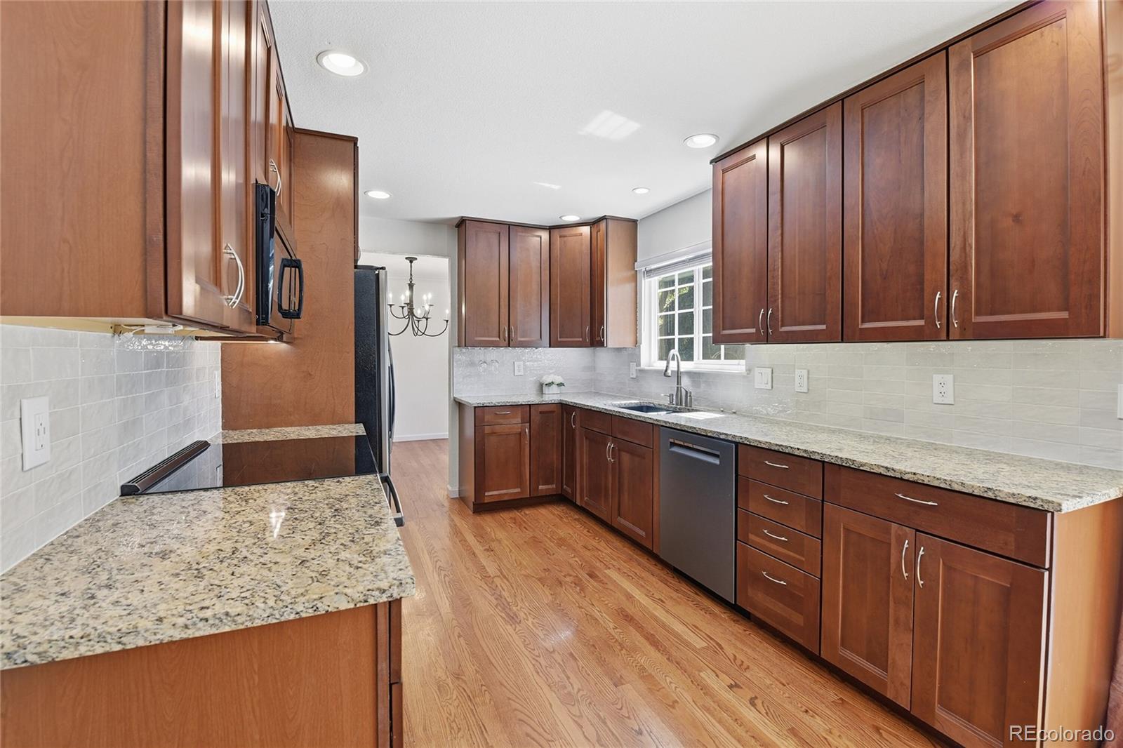 MLS Image #4 for 9776 w morraine avenue,littleton, Colorado
