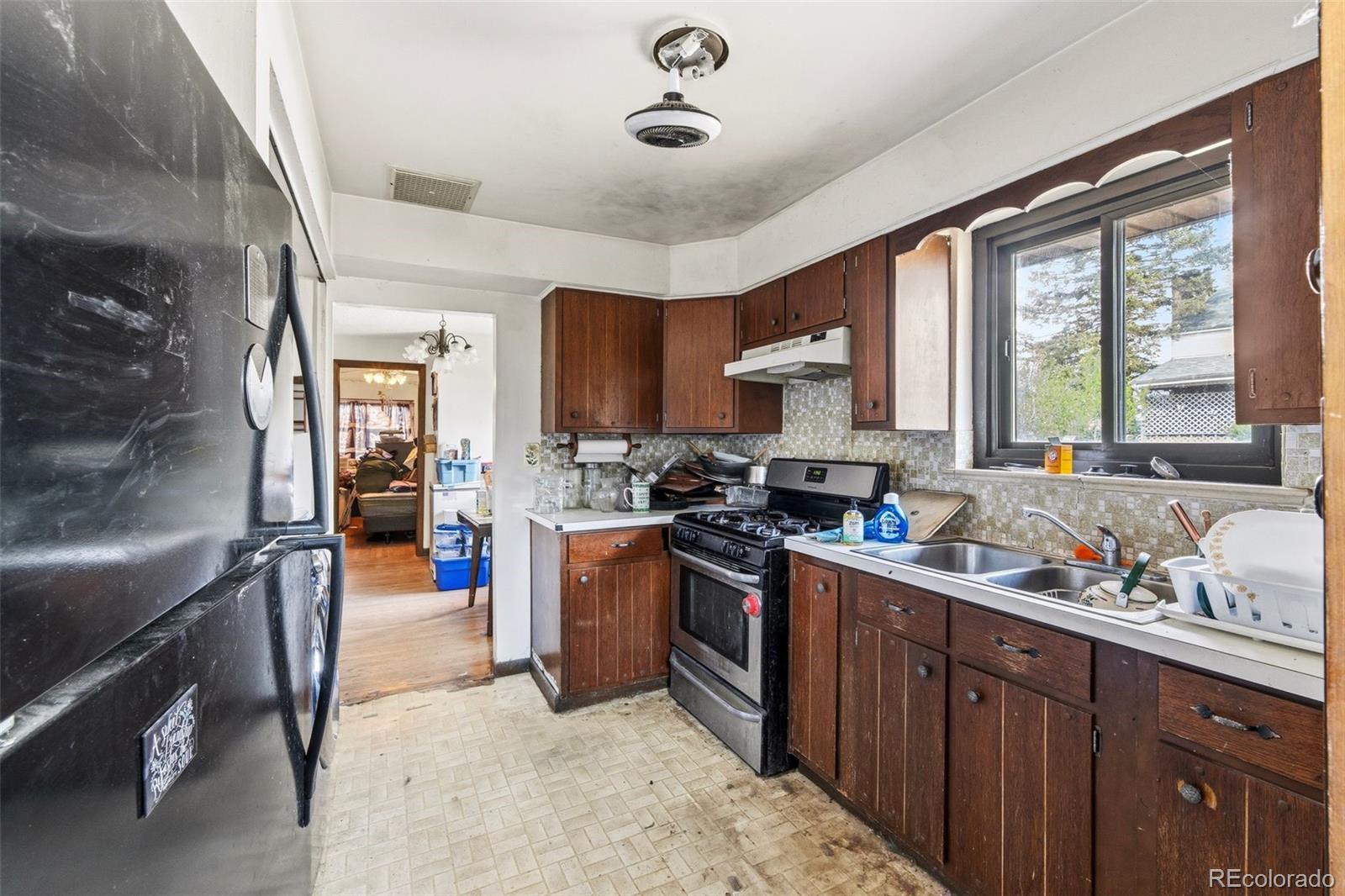 MLS Image #7 for 14796 e 26th avenue,aurora, Colorado