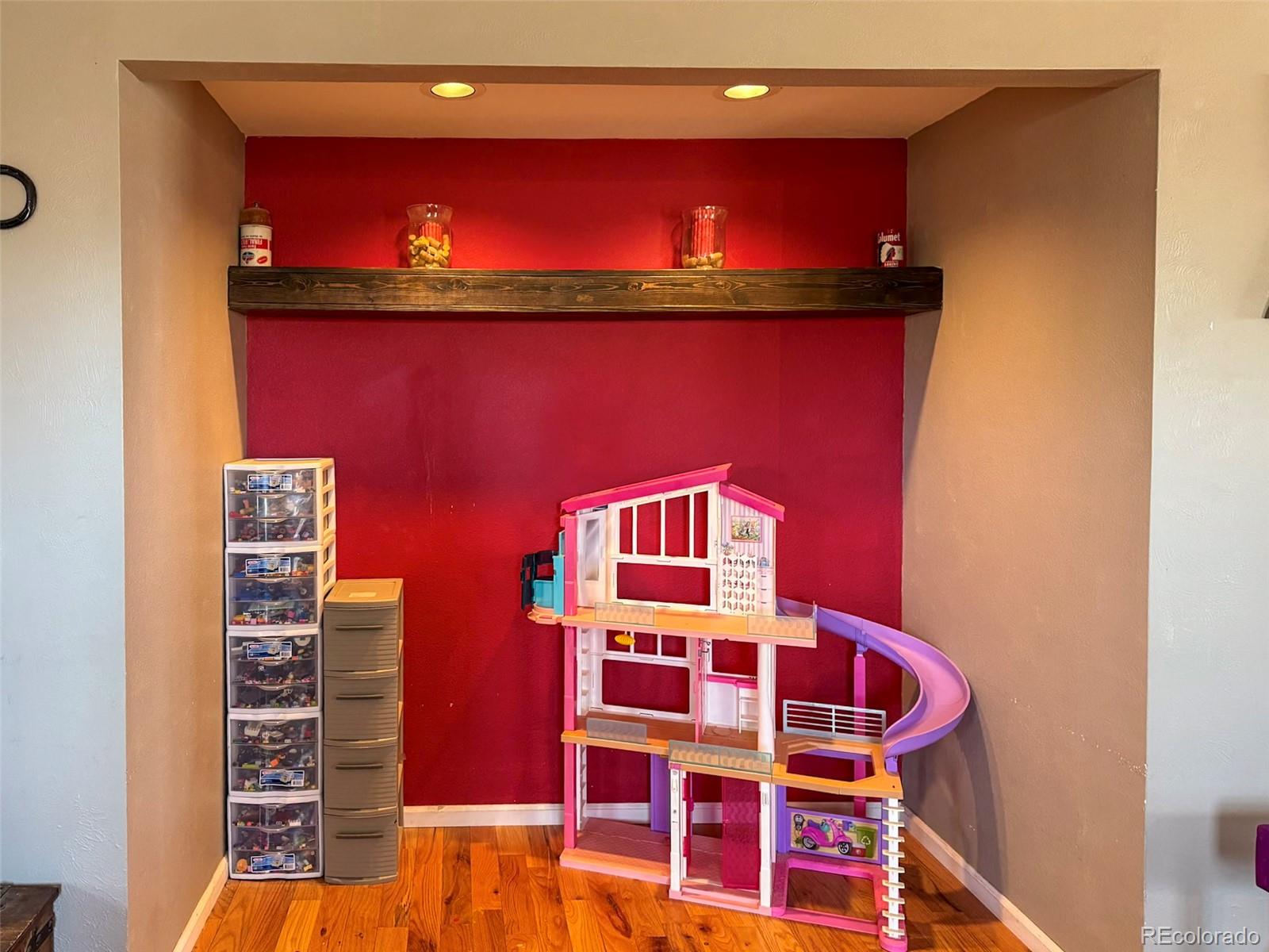 MLS Image #14 for 35  cedar circle,burlington, Colorado