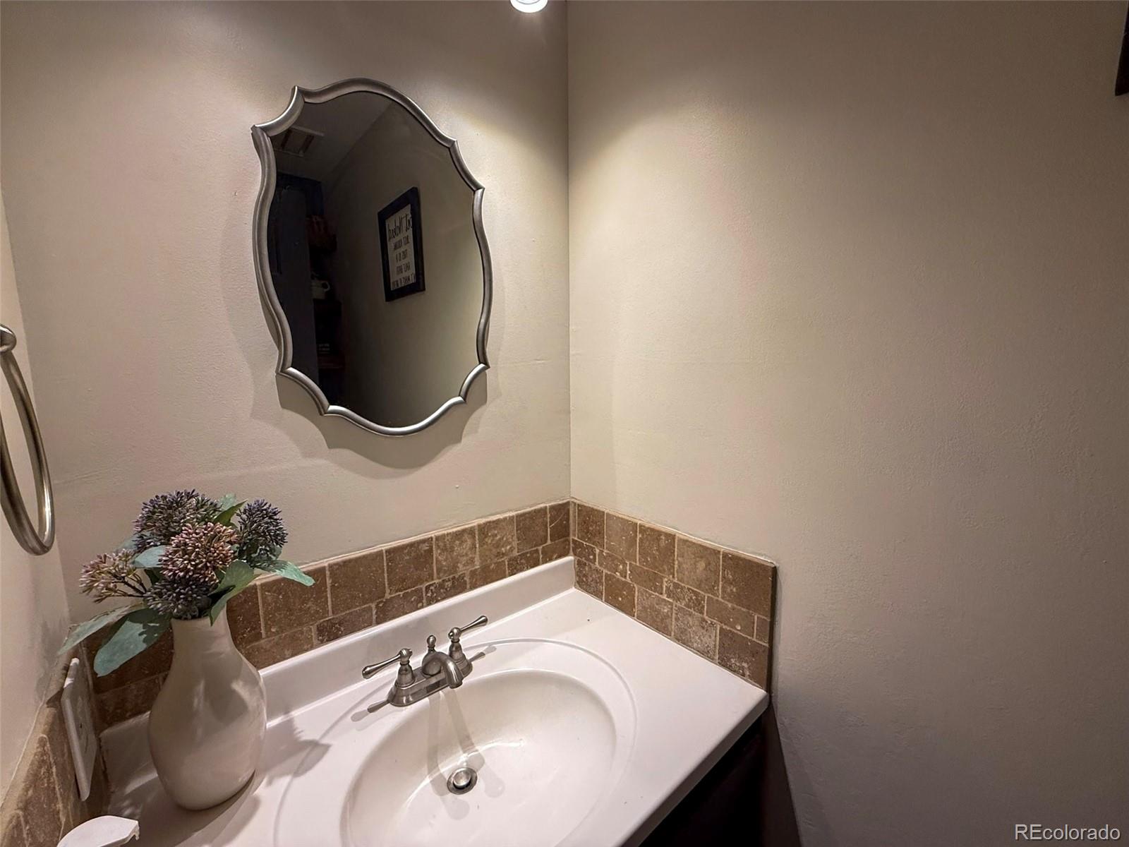 MLS Image #17 for 35  cedar circle,burlington, Colorado