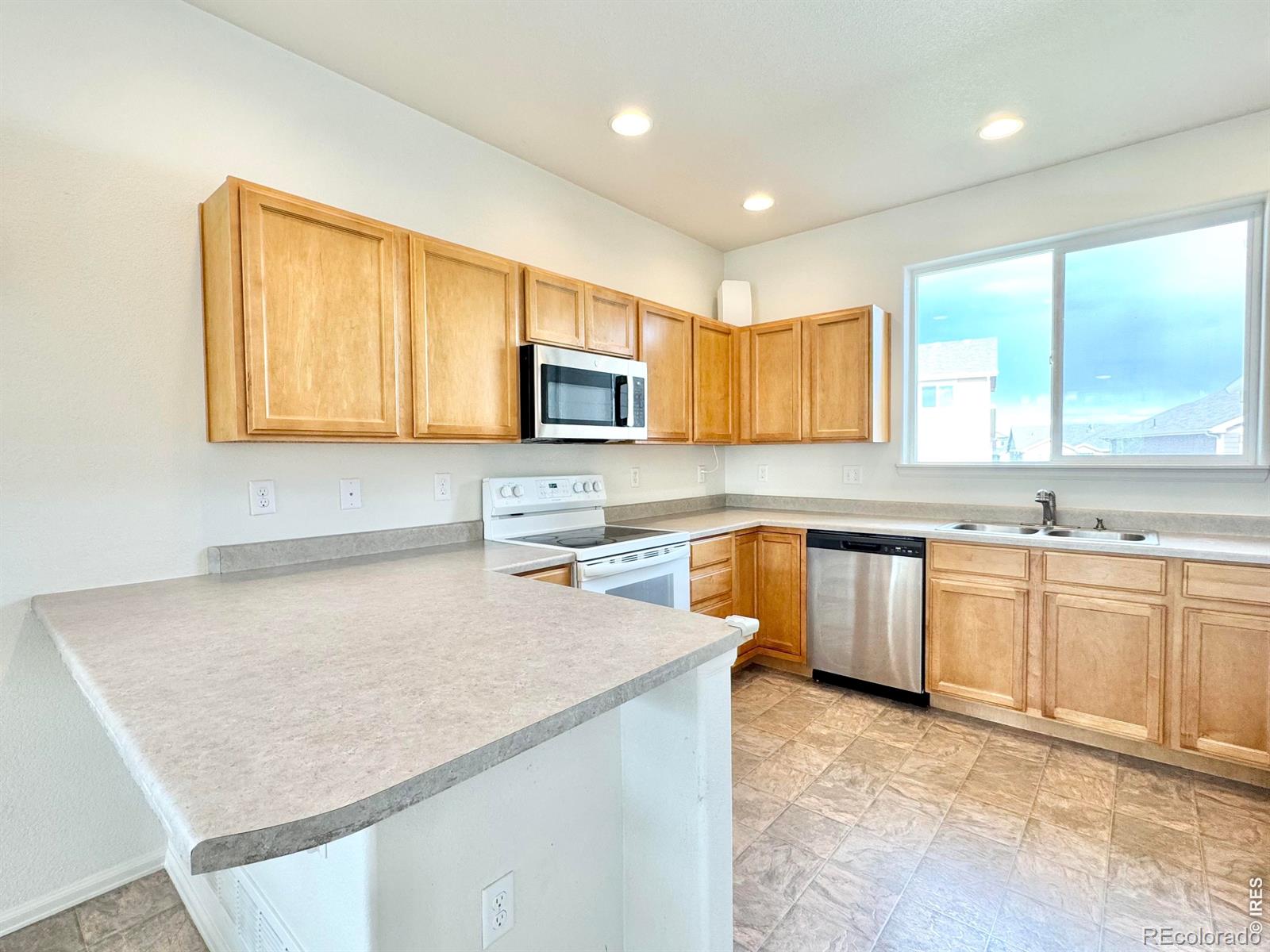 MLS Image #4 for 1006  muntjac street,severance, Colorado