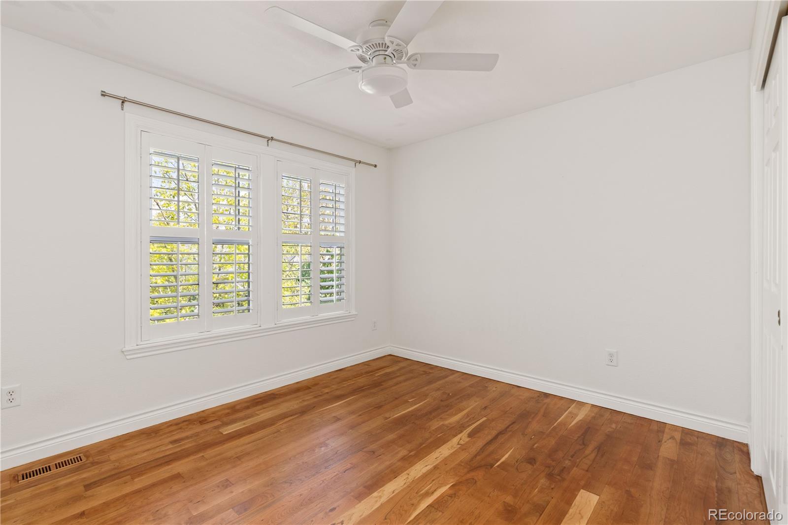 MLS Image #19 for 2694  elmira street,denver, Colorado