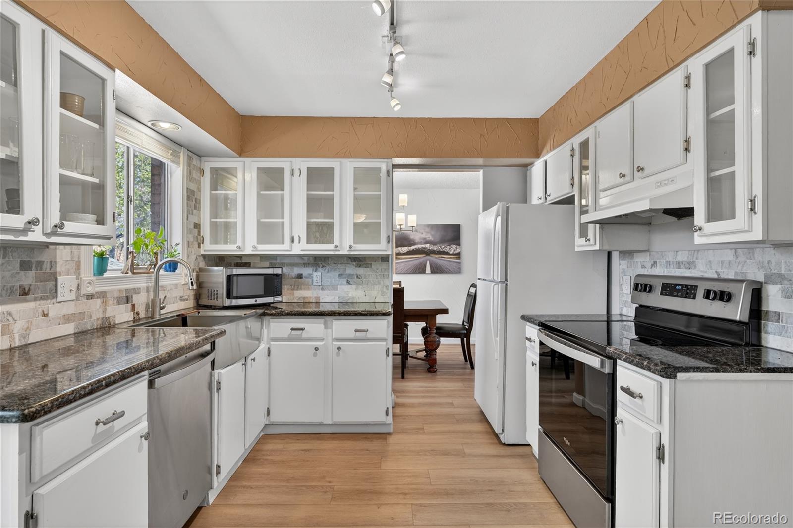 MLS Image #5 for 6233 s dover street,littleton, Colorado