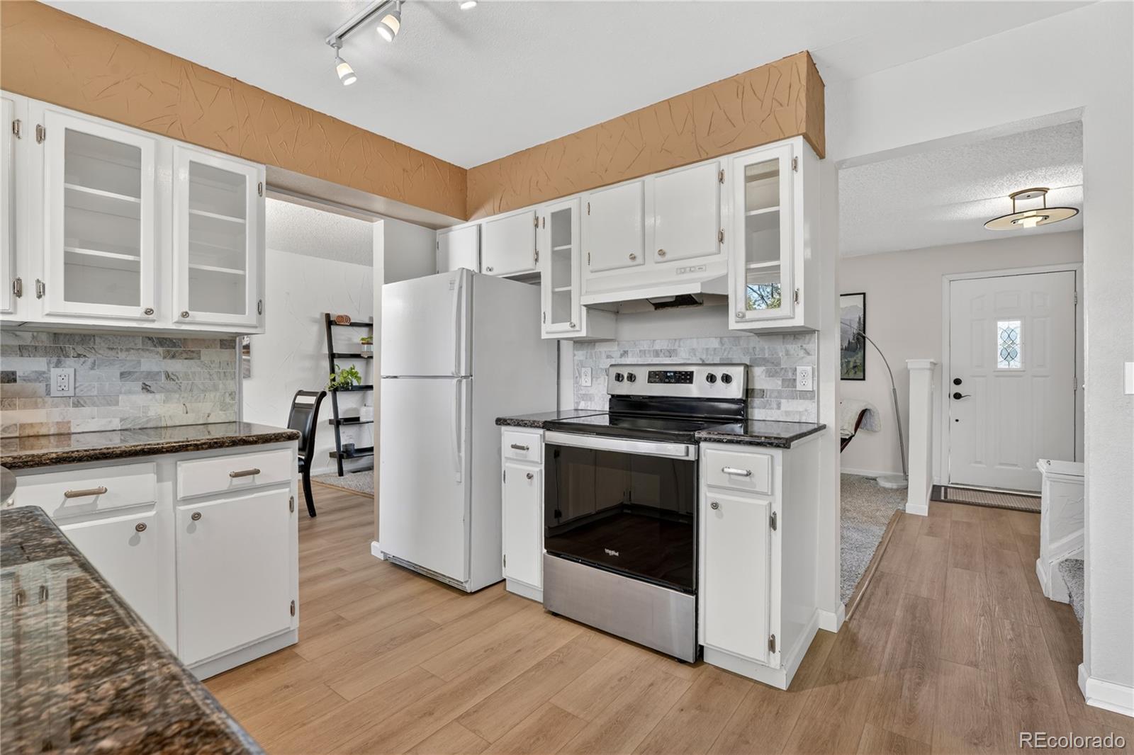 MLS Image #6 for 6233 s dover street,littleton, Colorado