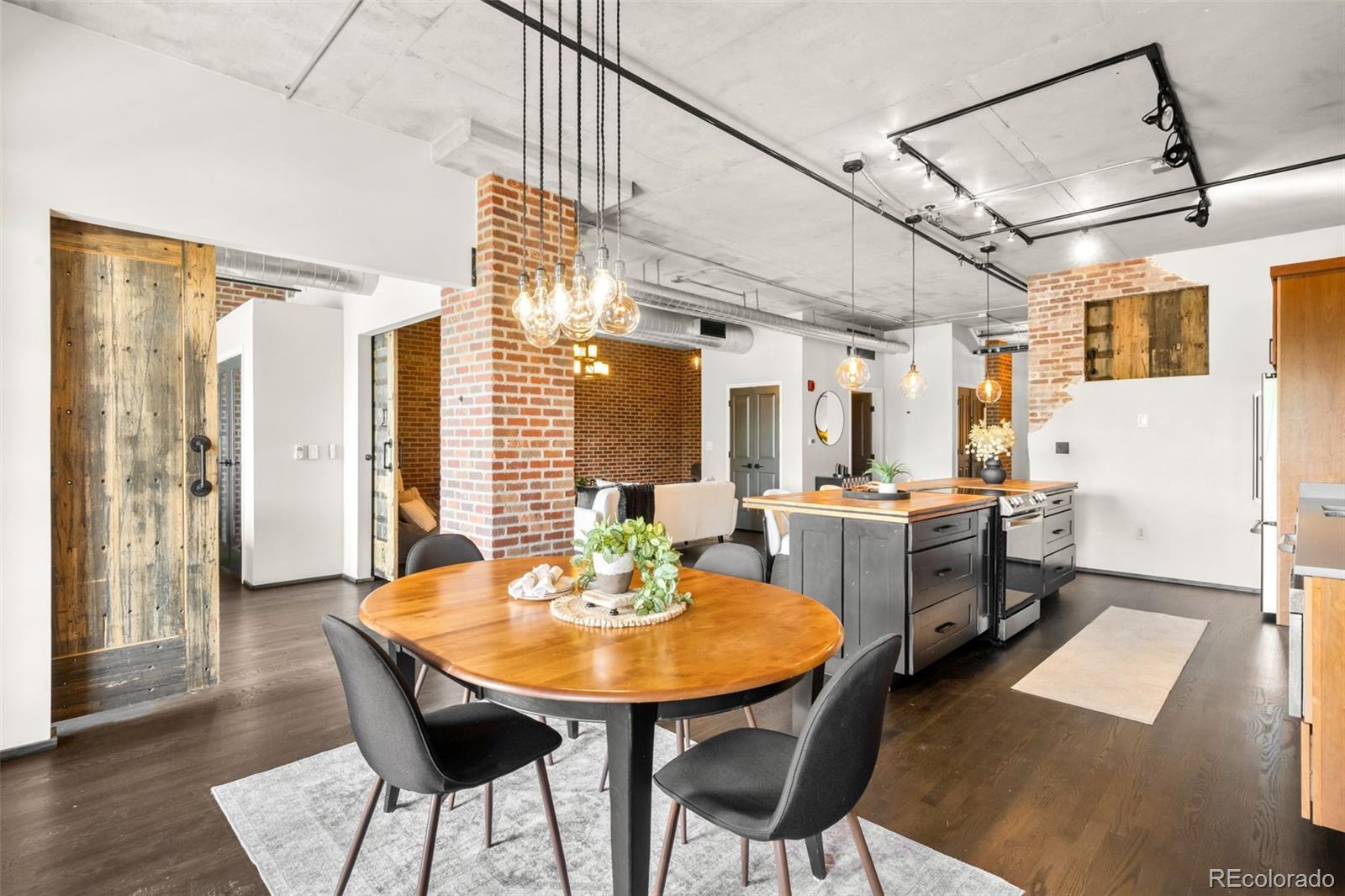 MLS Image #12 for 1499  blake street,denver, Colorado