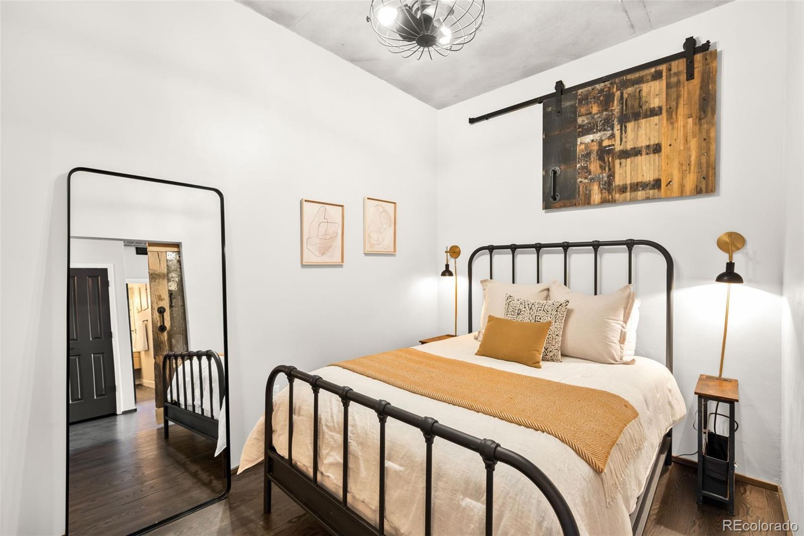 MLS Image #13 for 1499  blake street,denver, Colorado