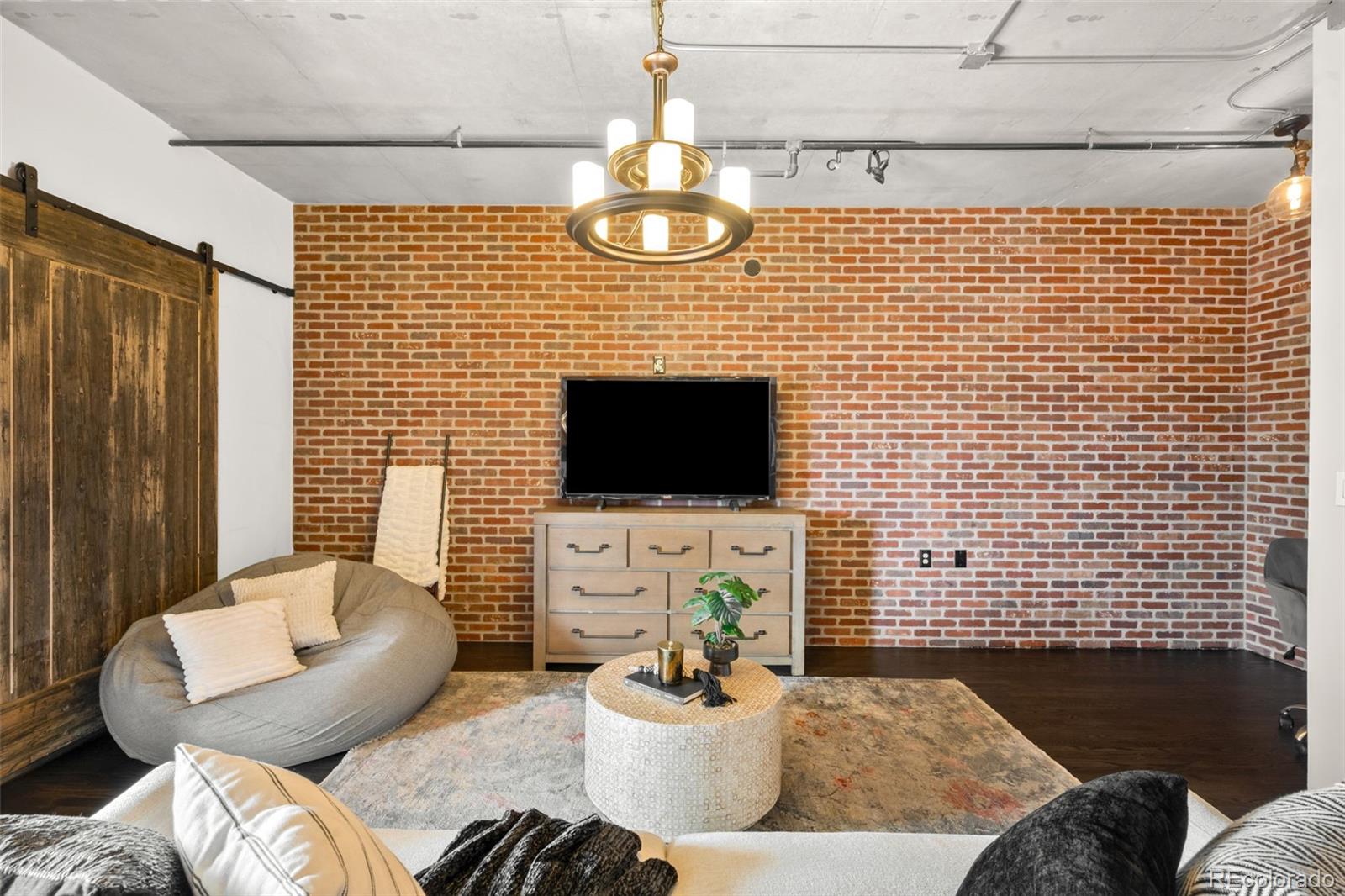 MLS Image #8 for 1499  blake street,denver, Colorado
