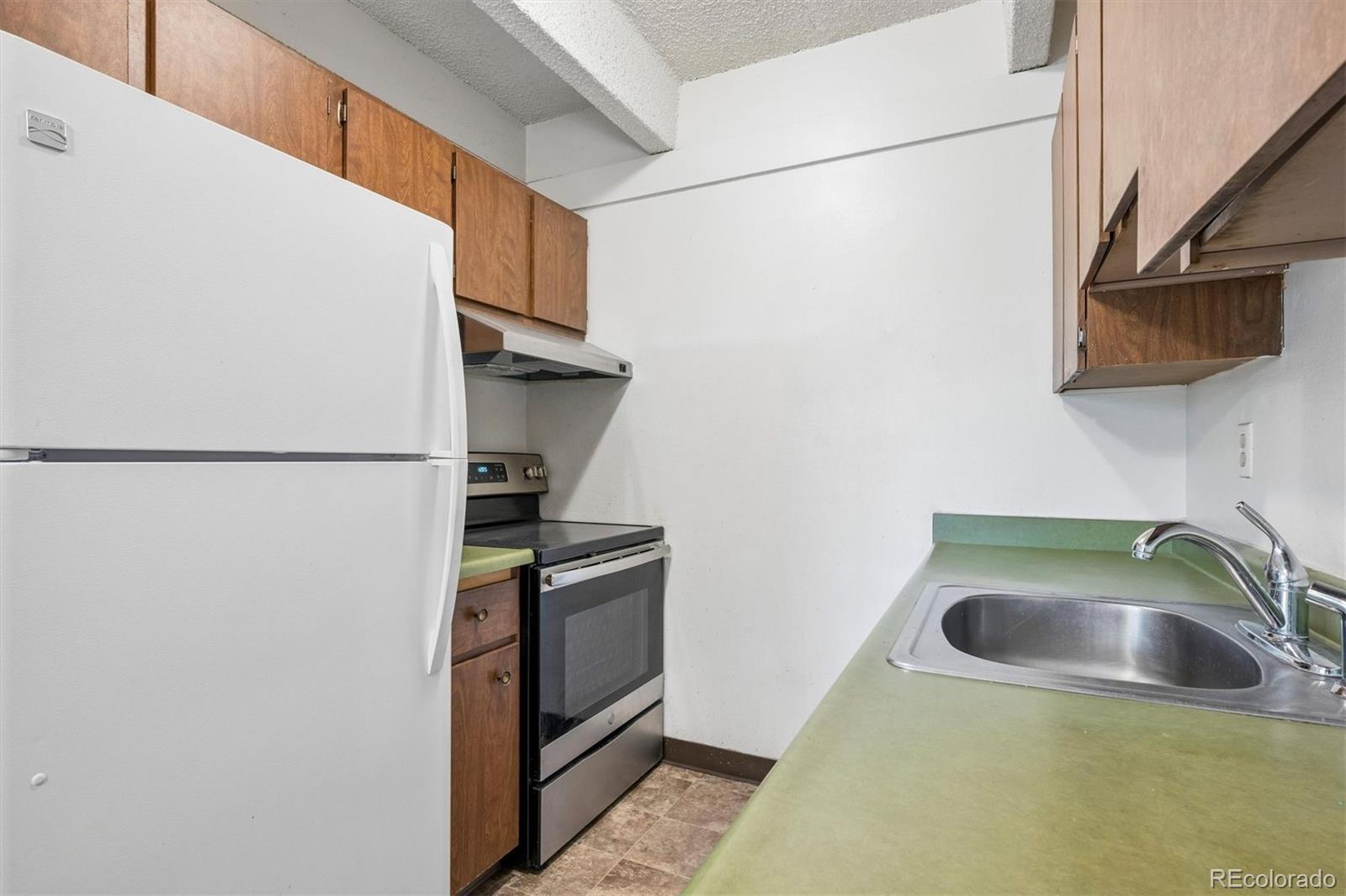 MLS Image #10 for 800 w belleview avenue 306,englewood, Colorado