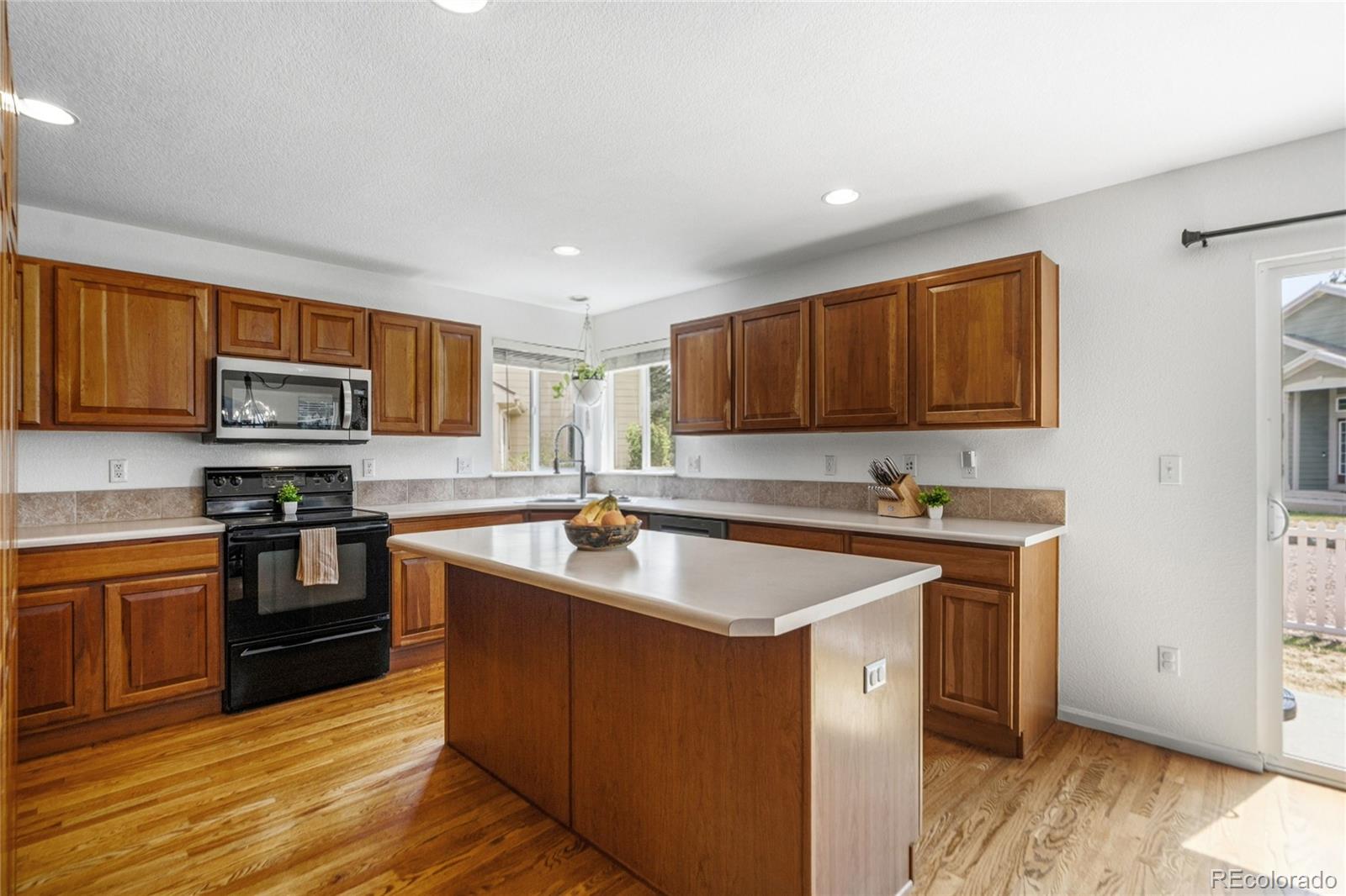 MLS Image #10 for 12661  james circle,broomfield, Colorado