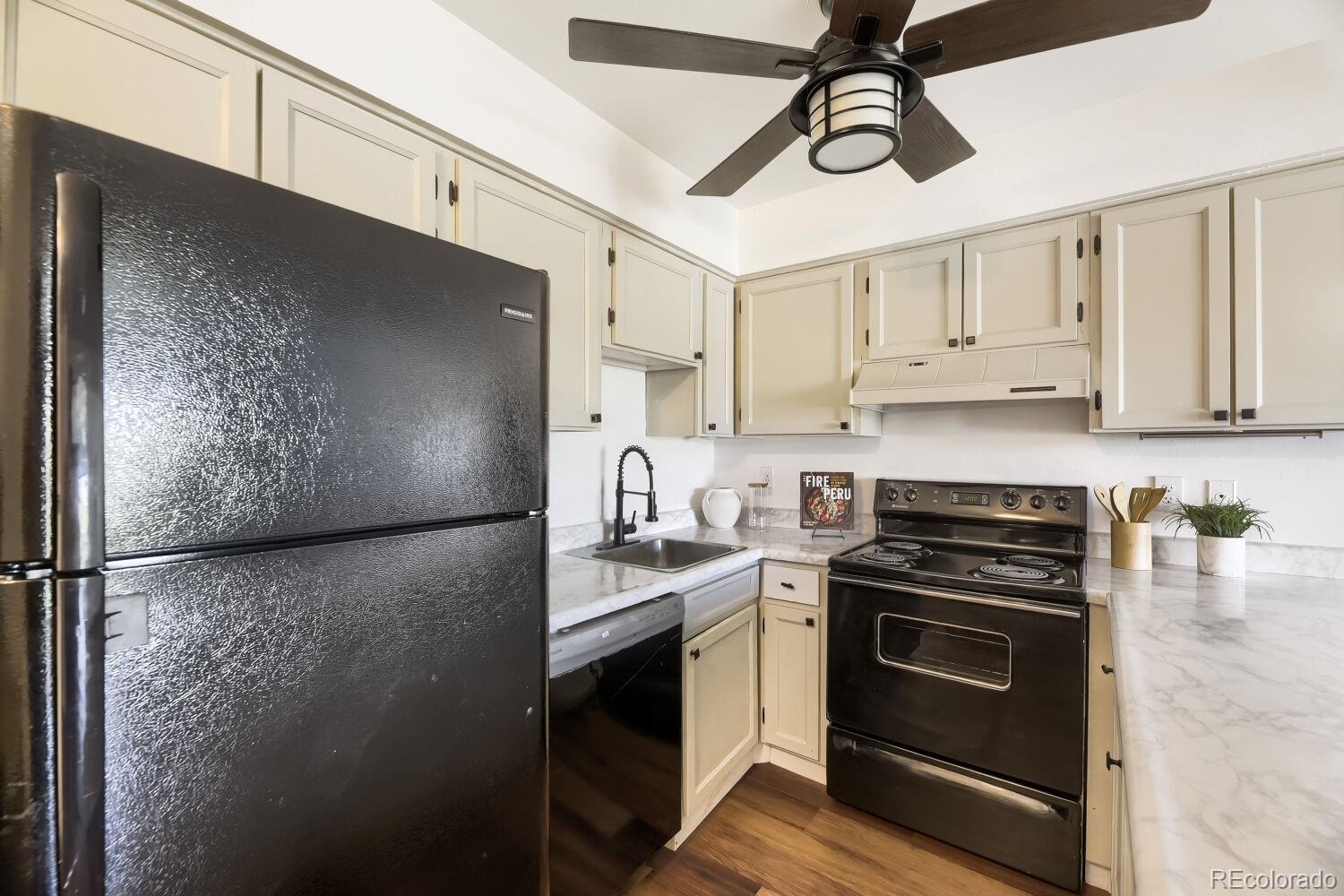 MLS Image #8 for 5995 w hampden avenue 15b,denver, Colorado