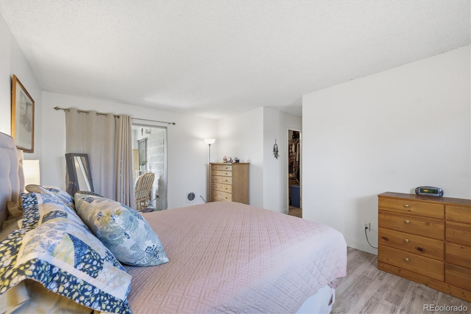 MLS Image #13 for 3470 s poplar street 209,denver, Colorado
