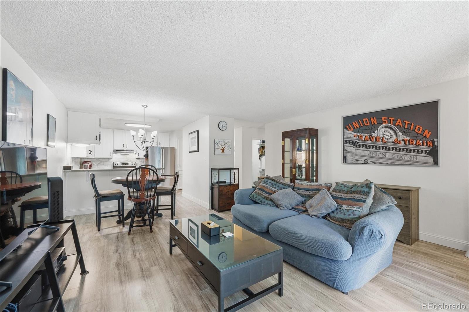 MLS Image #7 for 3470 s poplar street 209,denver, Colorado