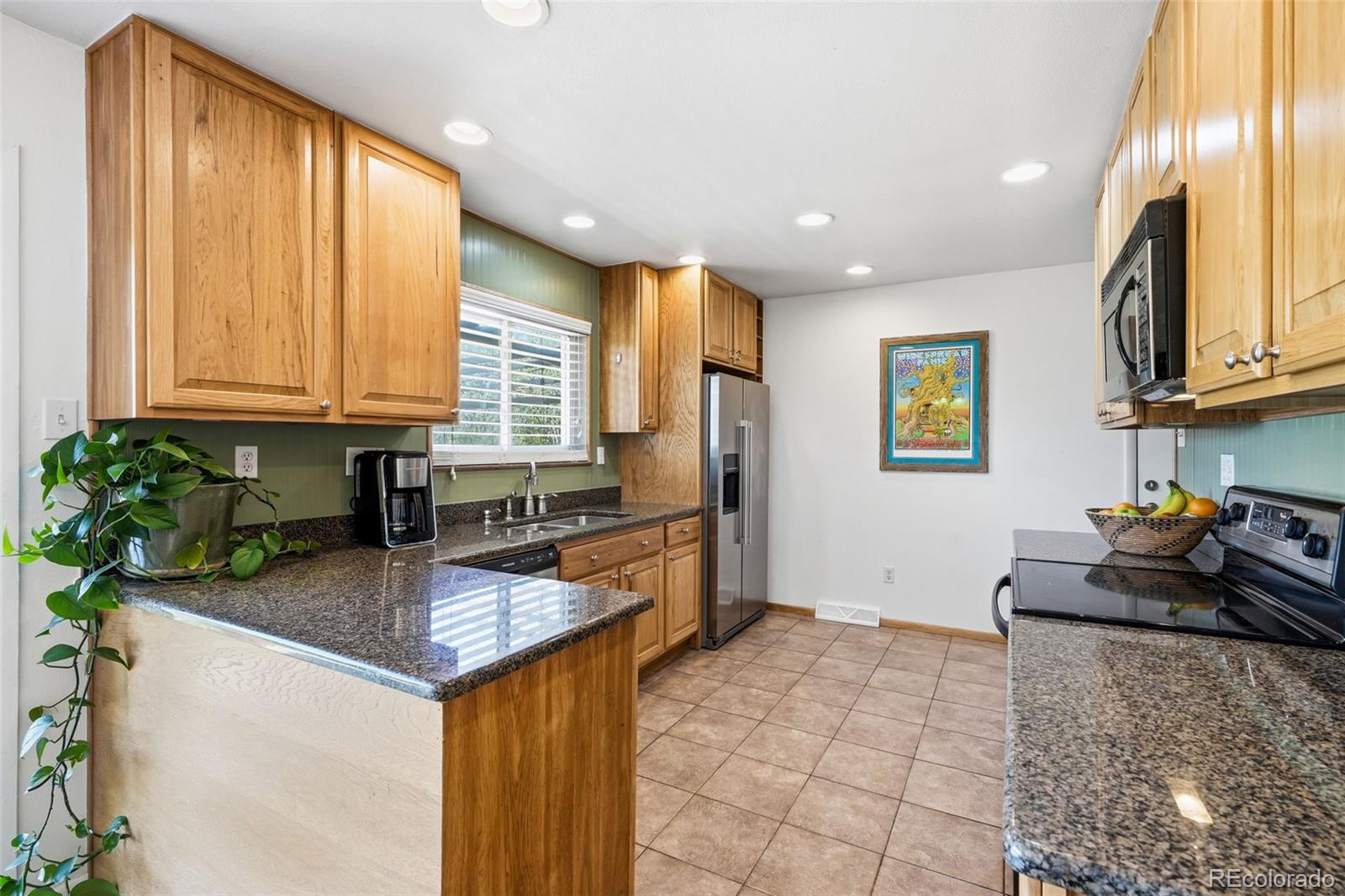MLS Image #13 for 749 s hudson street,denver, Colorado