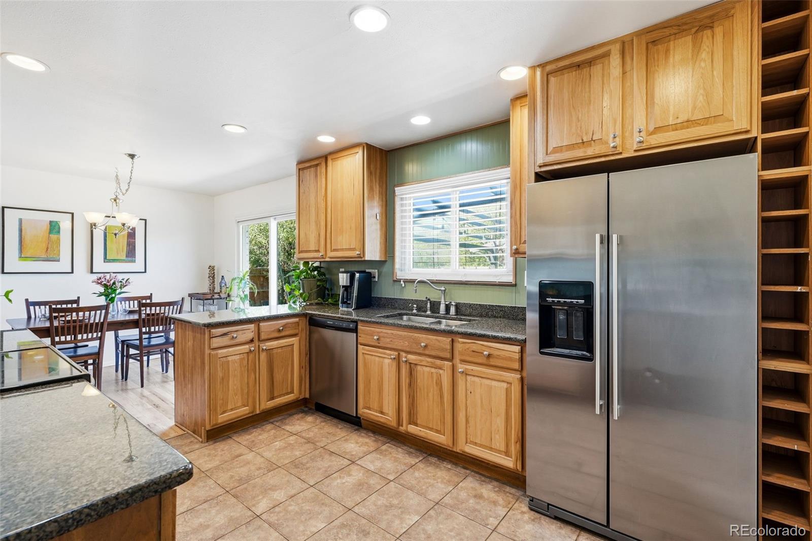 MLS Image #14 for 749 s hudson street,denver, Colorado