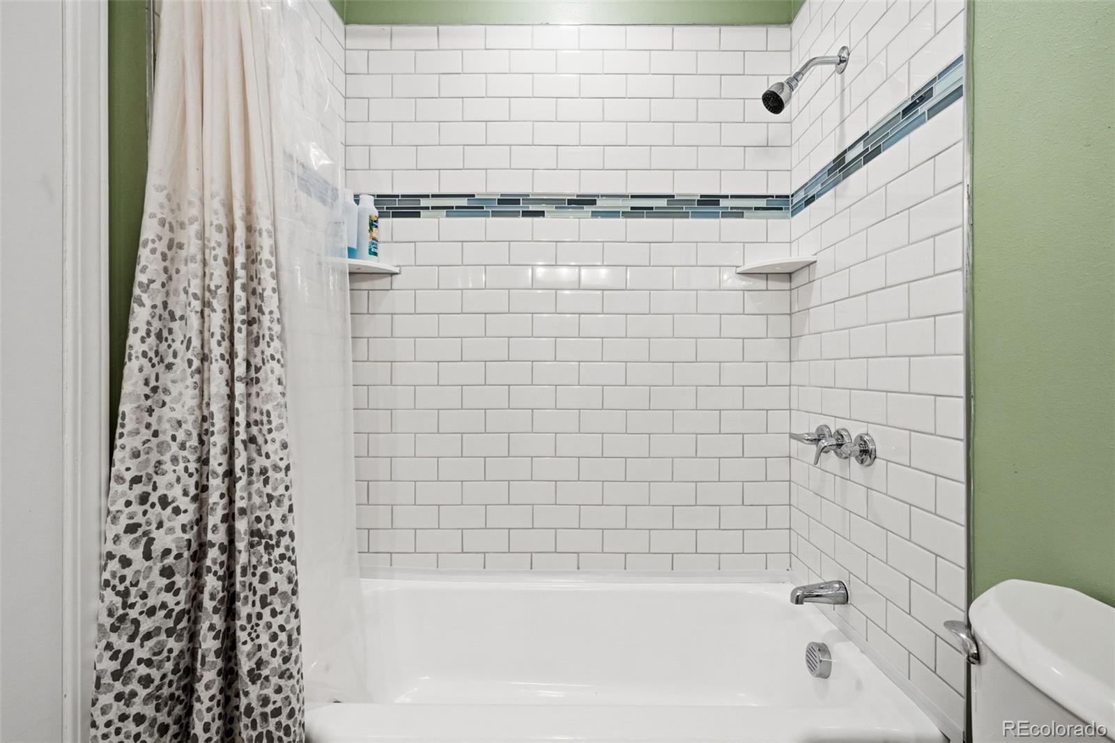 MLS Image #20 for 749 s hudson street,denver, Colorado