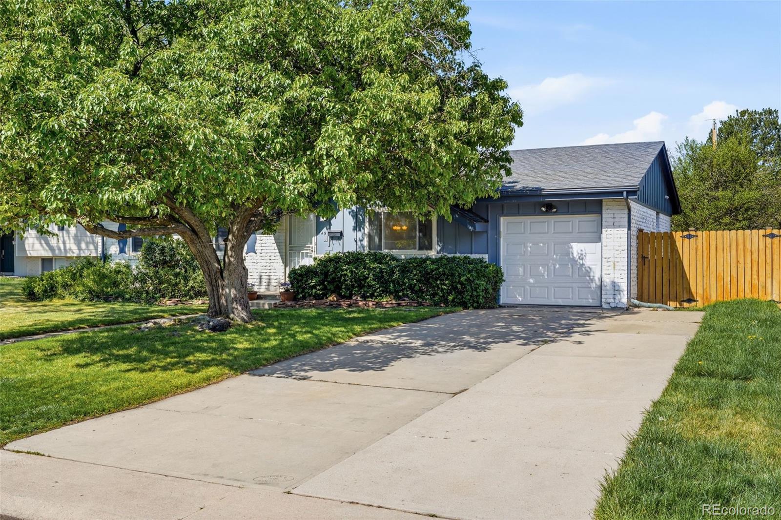 MLS Image #4 for 749 s hudson street,denver, Colorado