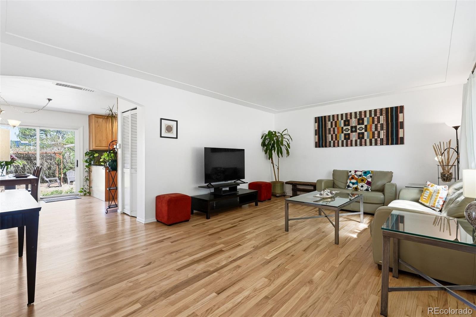 MLS Image #5 for 749 s hudson street,denver, Colorado