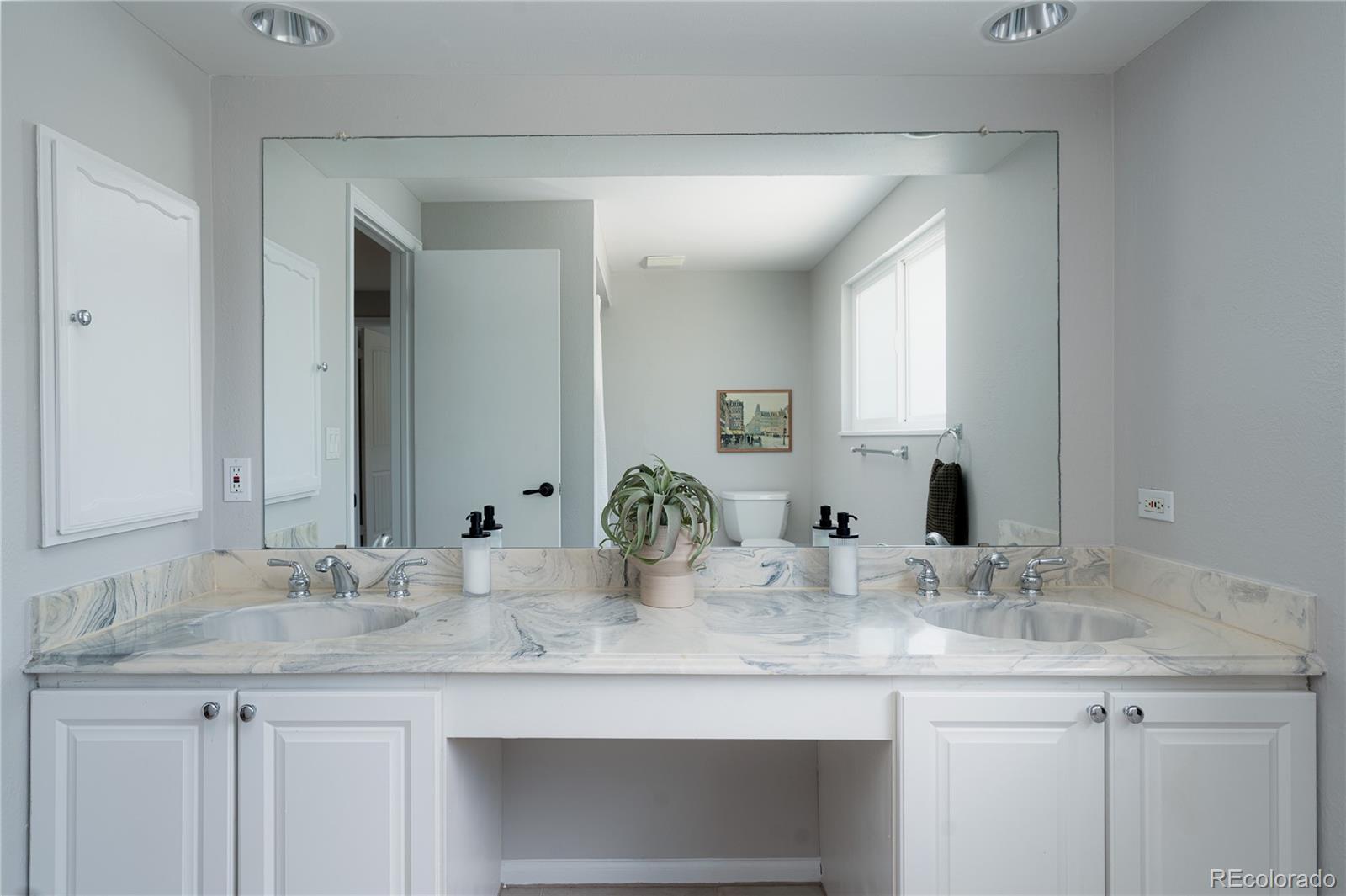 MLS Image #39 for 7015 e euclid drive,centennial, Colorado