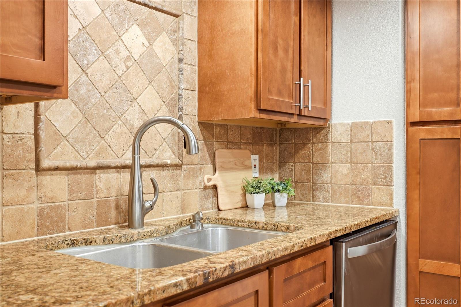 MLS Image #10 for 7540  kearney street,commerce city, Colorado