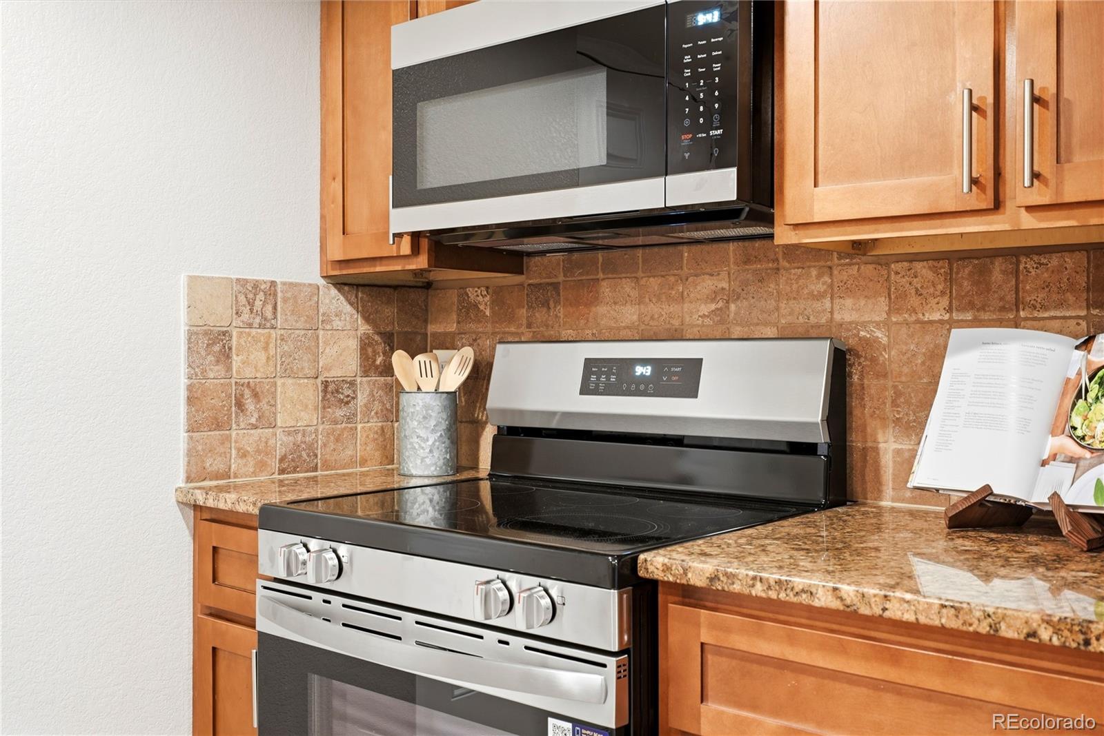 MLS Image #11 for 7540  kearney street,commerce city, Colorado