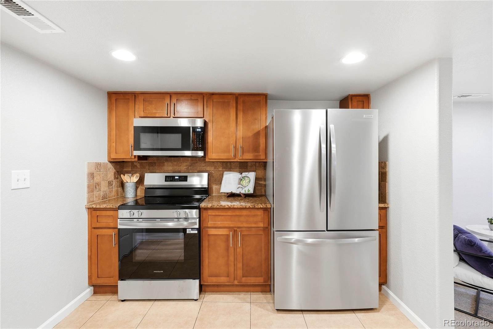 MLS Image #12 for 7540  kearney street,commerce city, Colorado