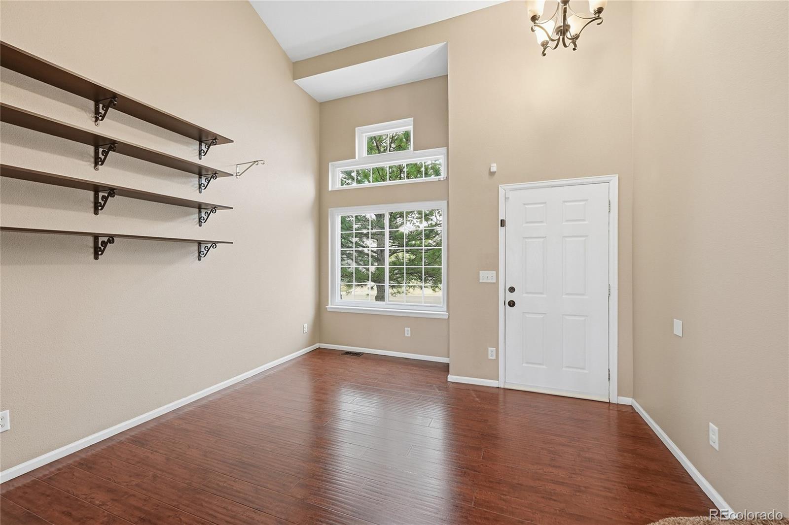 MLS Image #5 for 5545 s winnipeg street,aurora, Colorado