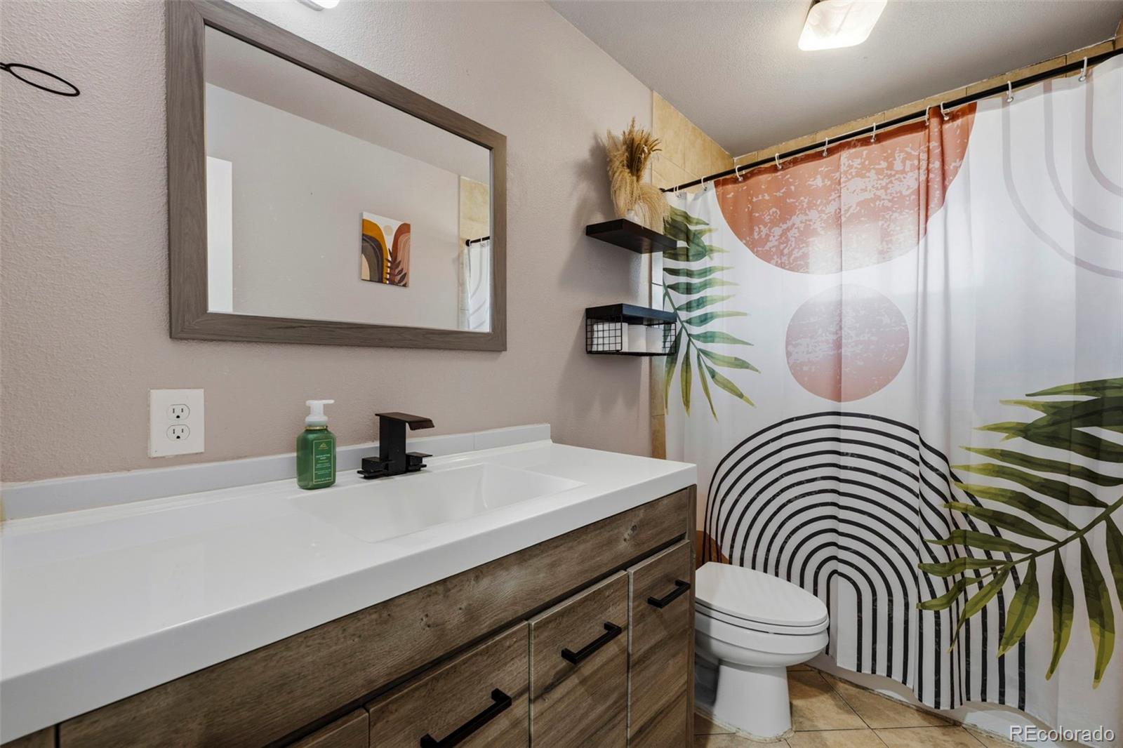 MLS Image #13 for 881  delta street,denver, Colorado