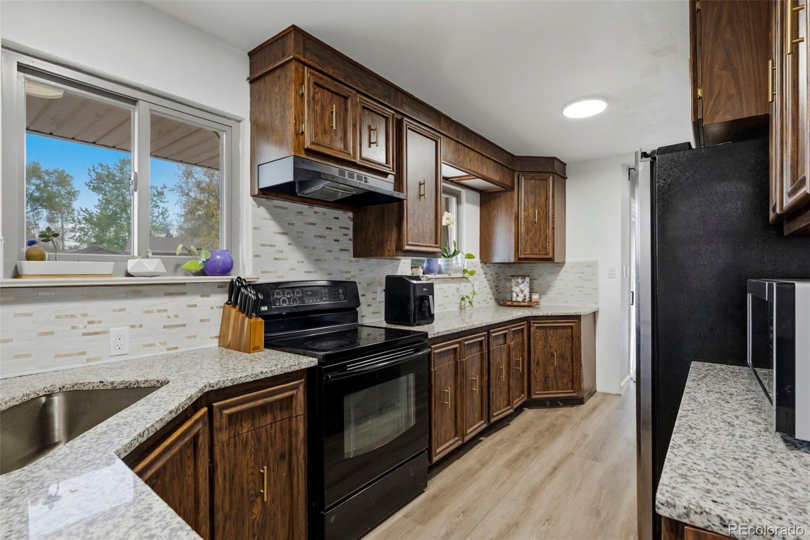 MLS Image #4 for 881  delta street,denver, Colorado